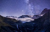 Gletsjer in Gran Paradiso onder sterrenhemel van Michelle Peeters thumbnail