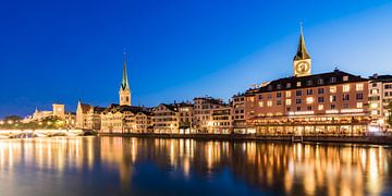 Vieille ville de Zurich en soirée sur Werner Dieterich