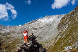 Marking to the Hochalmspitze by Christa Kramer