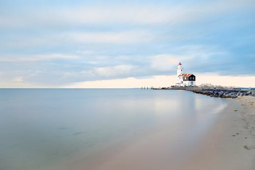 Cheval de Marken - Énergie lumineuse