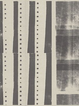 Geometrisch patroon. Vormen in donker taupe en wit. van Dina Dankers