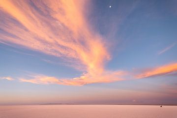 Zonsondergang over het Zoutmeer van Uyuni van Anna-Maria Weinhold