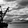 Hijskraan platform in Barentszburg, Spitsbergen. van Michèle Huge