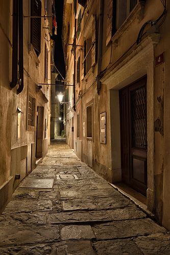 In the alleys of Piran - Beautiful Slovenia