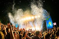 Concert with confetti