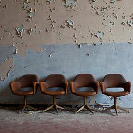 salle d'attente sur urbex lady