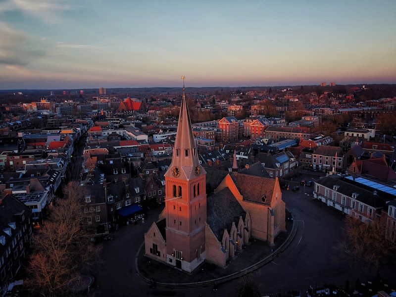 The Grote Kerk on the Markt in Wageningen by Nico van Maaswaal