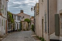 Alley in Saint Martin de Ré, France