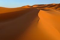 Goldenen Sanddünen des Erg Chebbi Wüste im Süden von Marokko