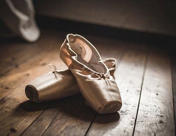 Ballet shoes for dancing by Mustafa Kurnaz