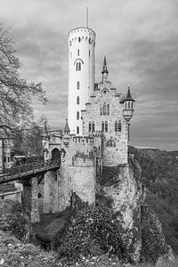 Château de Lichtenstein dans le Bade-Wurtemberg, dans le sud de l'Allemagne, en noir et blanc
