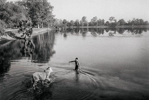 'Overture in Cambodja' van Michael Klinkhamer