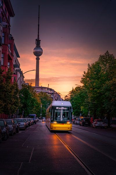 Herfstzonsondergang in Berlijn van Iman Azizi
