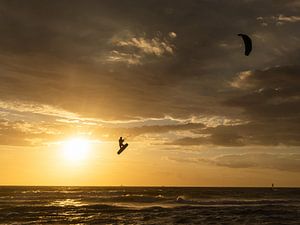 Kite surfer avec rétro-éclairage sur Linda Raaphorst