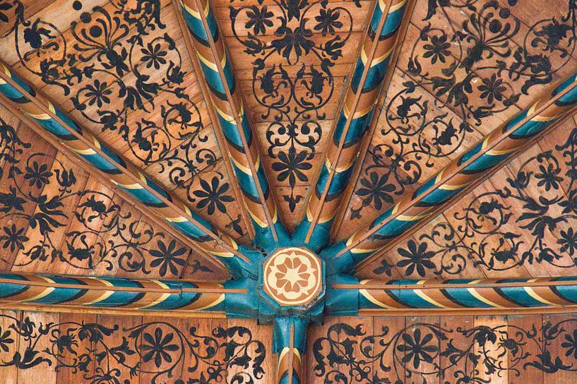 Die wunderschöne Decke in der Ruïnekerk Kirche in Bergen von Natuurpracht   Kees Doornenbal
