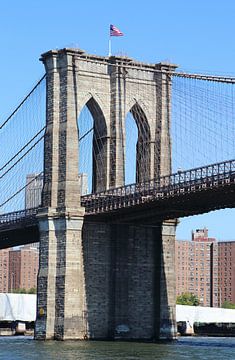 Brooklyn Bridge peiler van Raymond Hendriks