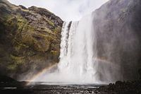 Skogafoss waterval IJsland met regenboog