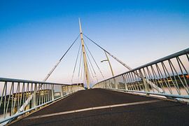 Bicycle bridge by Oogop Geertruidenberg.nl