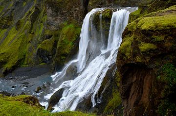 Mooie Fagrifoss van Frank's Awesome Travels