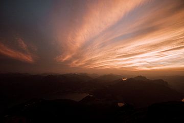 Minimalistischer Sonnenuntergang vom Schaffberg, Österreich von Holly Klein Oonk