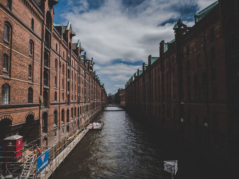 Hamburg by Hello Pompoyo