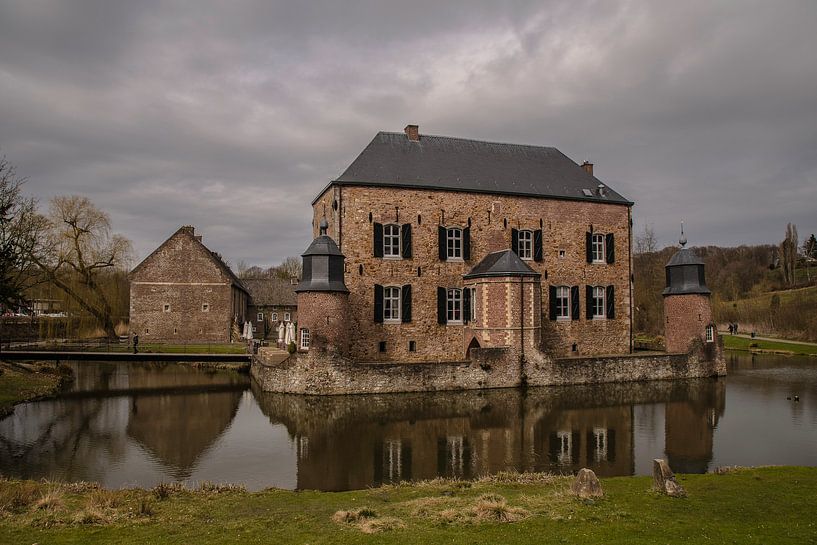 Kasteel Erenstein by Freddie de Roeck