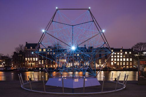 The Uniting Lightstar