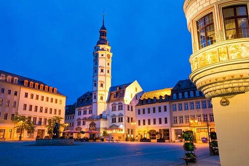 Markt in Gera bij avond