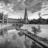 Sevilla Plaza España schwarz-weiß von Manfred Voss, Schwarz-weiss Fotografie
