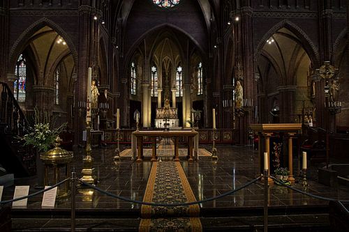 Autel de l'église commémorative Titus Brandsma à Leeuwarden.