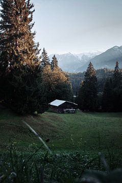 Cabane dans les montagnes sur Hussein Muo