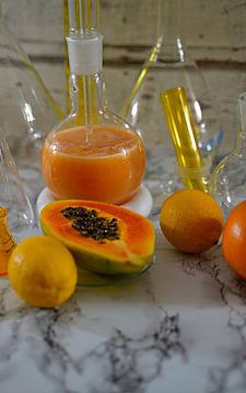 Papaya cocktail met rum, citroen en sinaasappel van Babetts Bildergalerie