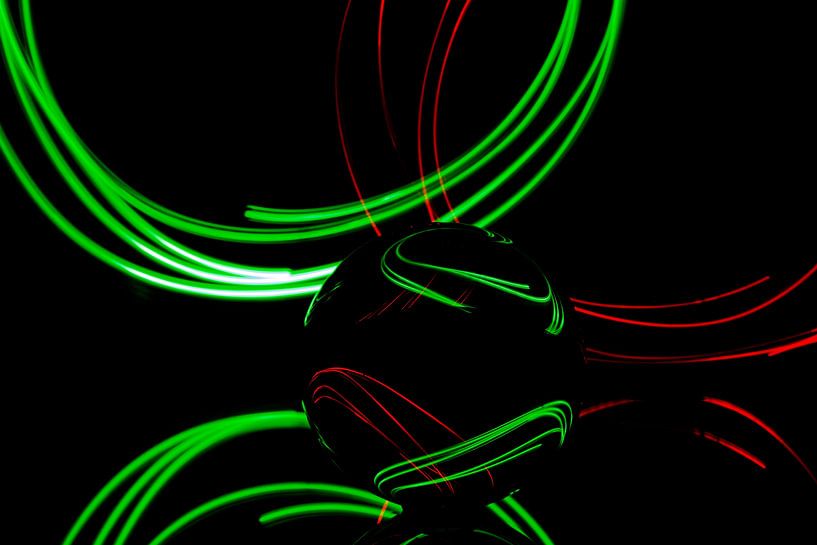 Peinture lumineuse avec la boule de verre par Monika Scheurer