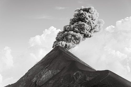 Erupting El Fuego volcano