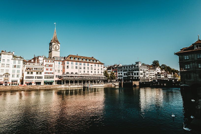 Zurich by Hello Pompoyo