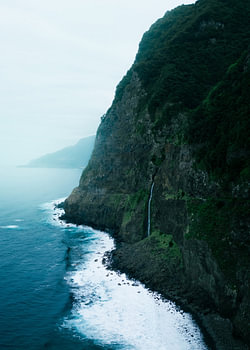 Madeira Seixal Véu da Noiva Waterfall
