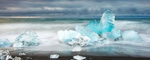 Gletsjerijs op Diamond Beach IJsland