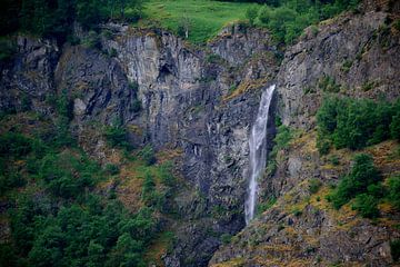 Nice waterfall by Frank's Awesome Travels