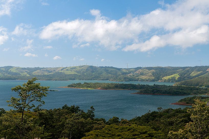 Costa Rica: Lake Arenal van Maarten Verhees
