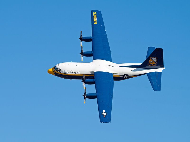 Blue Angels Fat Albert C-130T Hercules van Bob de Bruin