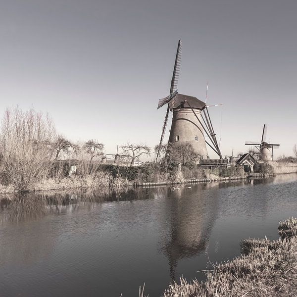 Mills. Kinderdijk. Holland. New Rural. Heritage. by Alie Ekkelenkamp