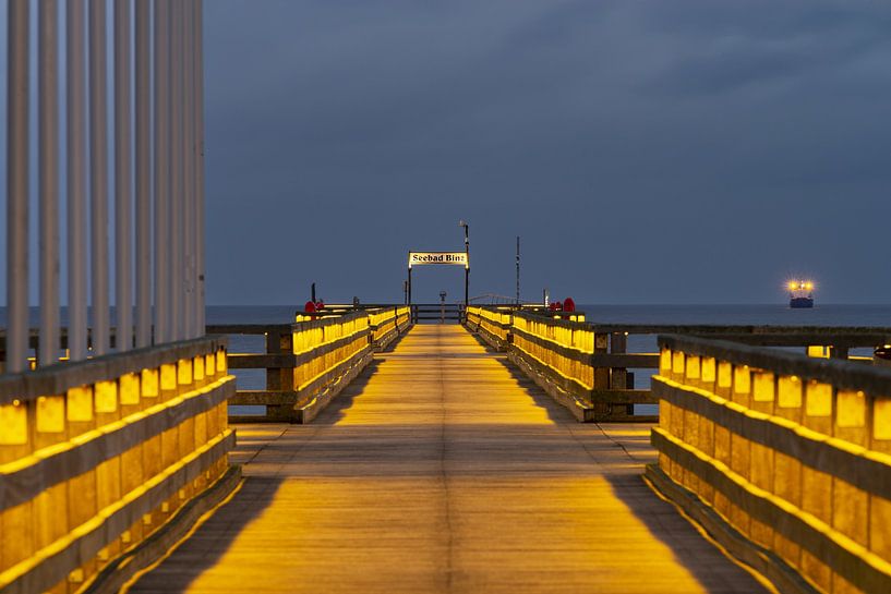 Seebrücke in Binz von Walter G. Allgöwer