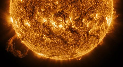 Zonneactiviteit en corona