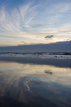 Zonsondergang Noordzeekust Kust Nederland Blauw Goud Kalm 2x3 van Martijn Jebbink Fotografie