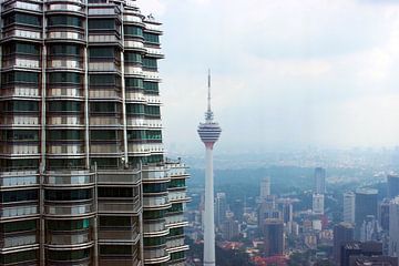 Petronas Tower & KL tower by Andrew Chang