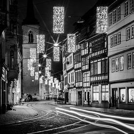 Erfurt Marktstraße met kerst zwart-wit van Mixed media vector arts