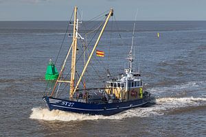 Fischkutter auf dem Wattenmeer von Klaas Doting