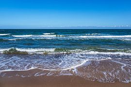 Waves on the coast of the Baltic Sea near Kühlungsborn by Rico Ködder