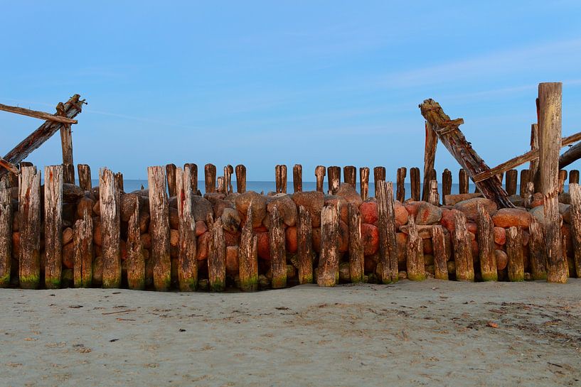 Details of the vintage pier by Yevgen Belich