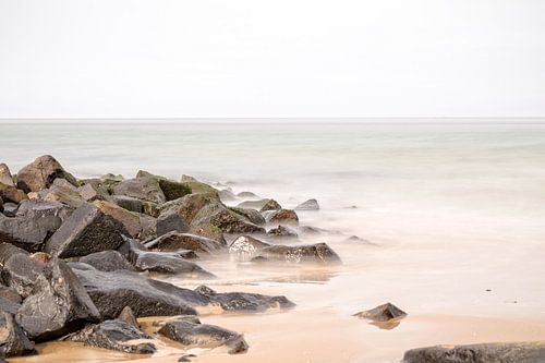 Rotsen in de Waddenzee..